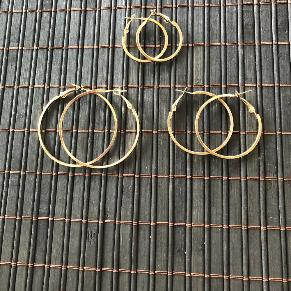 LADIES SET OF 3 GOLD EAR RINGS - Picture 2 of 2